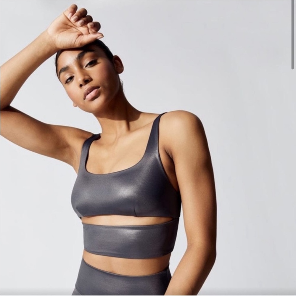 ALO YOGA SPLIT SHINE SPORTS BRA